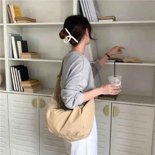 sac banane croissant femme