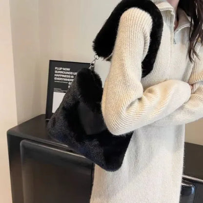 sac bandouliere peluche noir port epaule