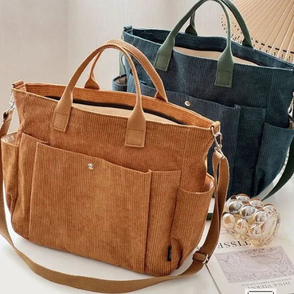 sac bandouliere velours coele present deux colories caramel vert fonce