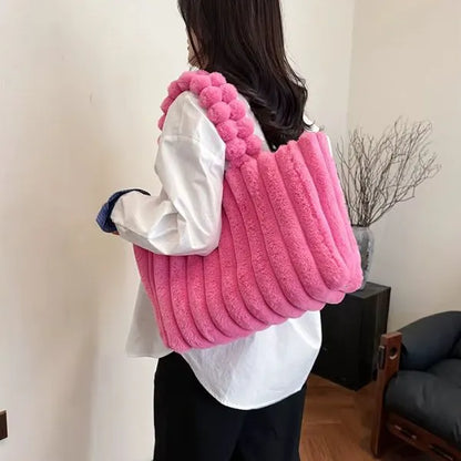 sac cabas fourrure pompon couleur rose rouge