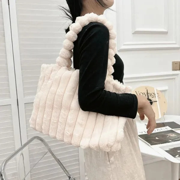 sac cabas pompon fourrure douceur hivernal