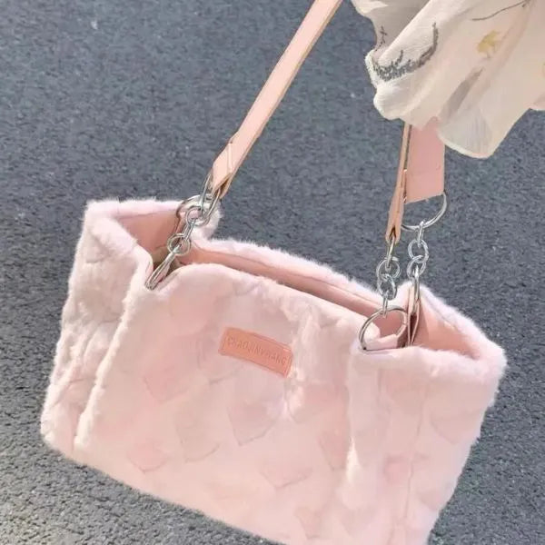 sac cabas style peluche doux et pratique